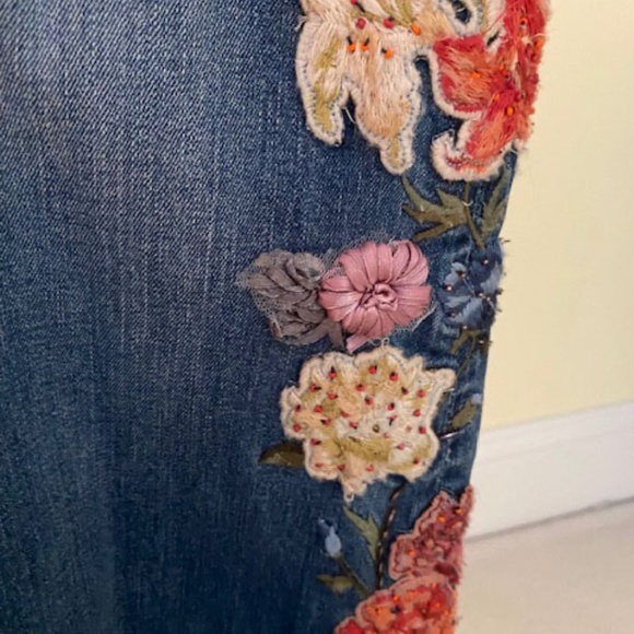 TALL 34.5" Inseam Driftwood Jeans Embroidered Farrah Flare Wide Leg New Tags 29 - Picture 6 of 8